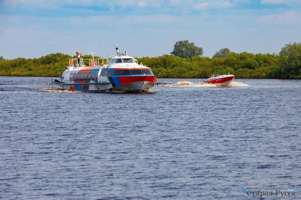 Поездки по водному маршруту между Великим Новгородом и деревней Взвад планируется возобновить с 17 мая..